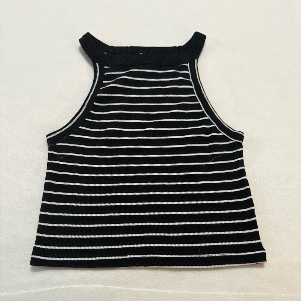 Black & white stripes crop top
